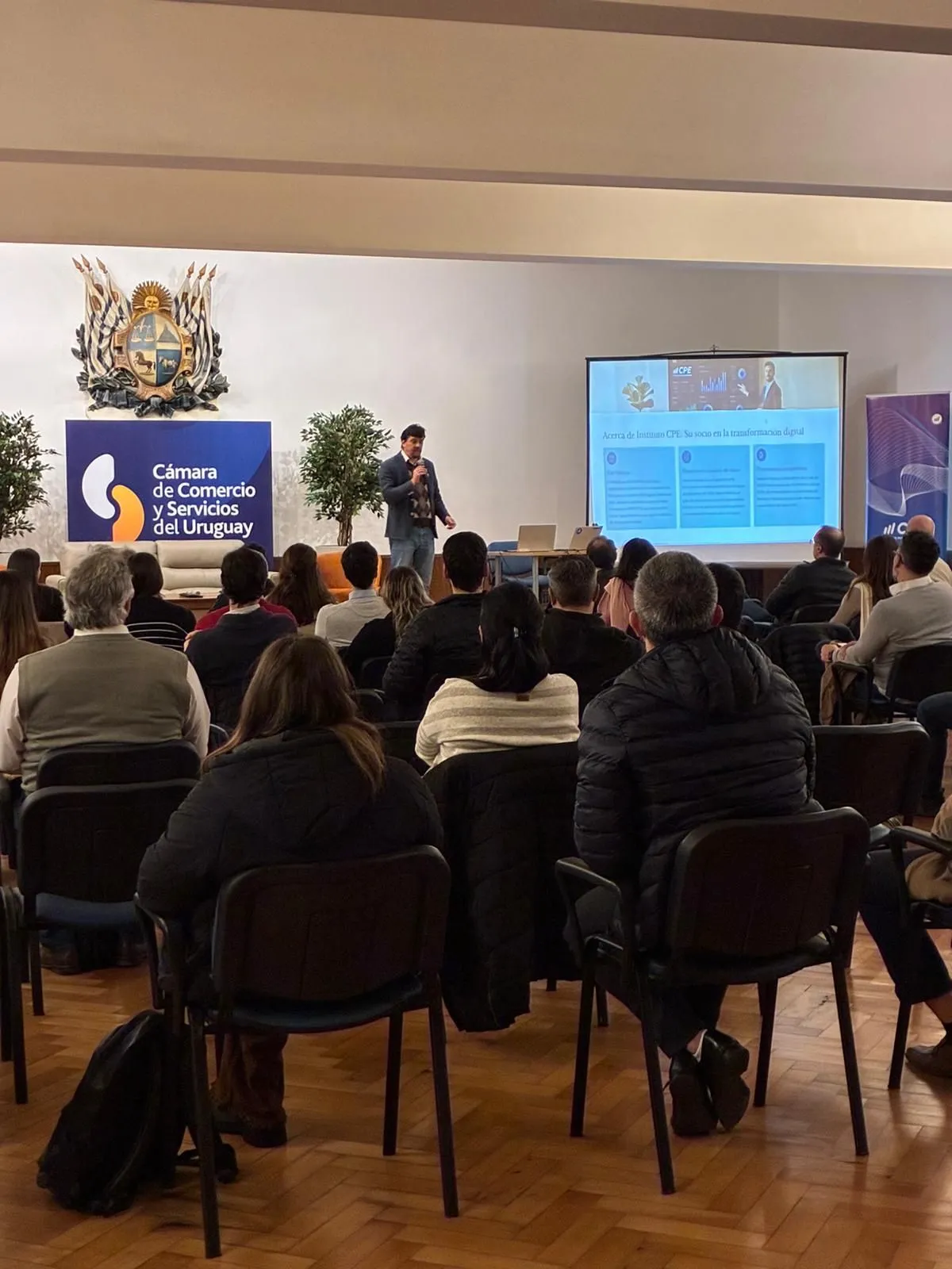 Charla de Instituto CPE en la Cámara de Comercio y Servicios del Uruguay
